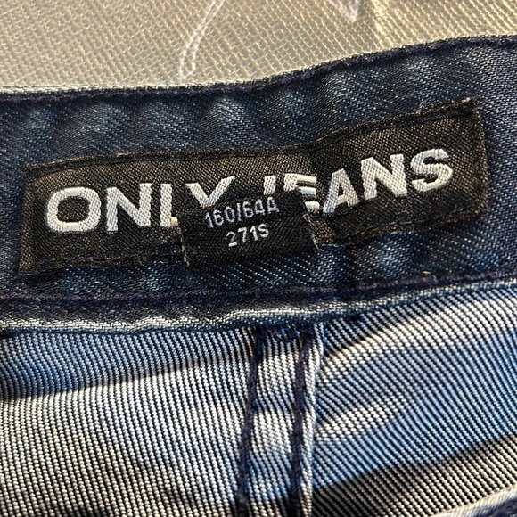 Ladies Only Jeans - Picture 4 of 10